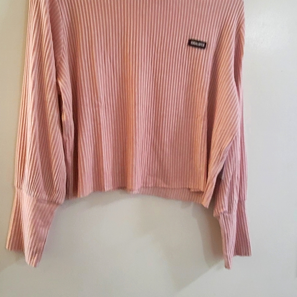 NWT KENDALL +KYLIE ribbed knit cropped sweatshirt - Picture 3 of 4